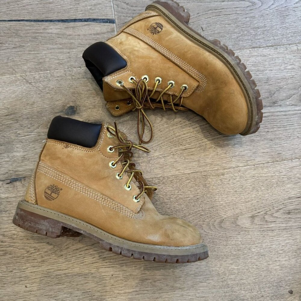 Tan Leather Timberlands Boots